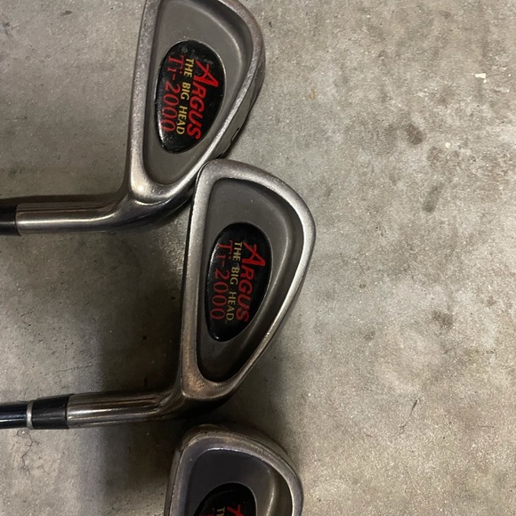 Woman’s Golf set Argus TI-2000 , 8 pc iron set - Picture 4 of 10